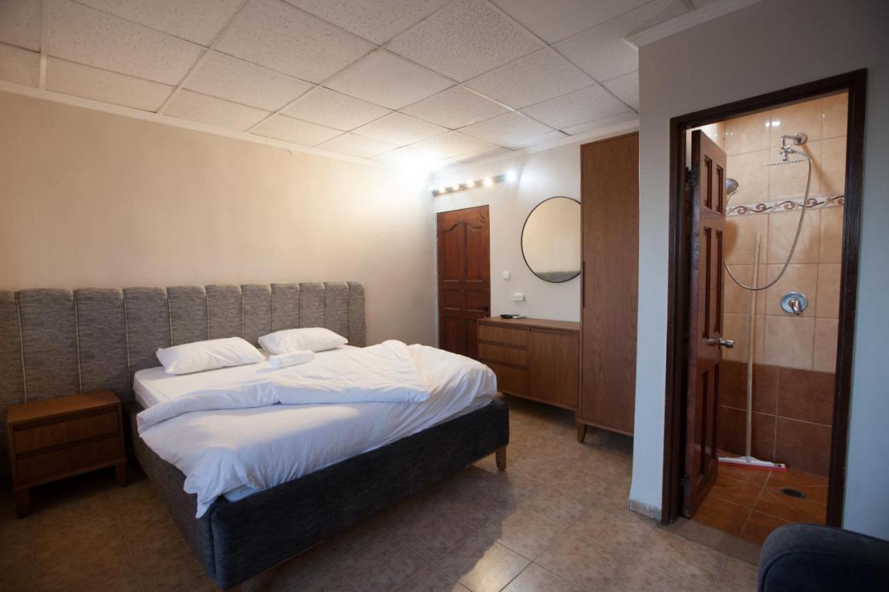 Puy Ahuzat Haosher Hotel Tiberias Buitenkant foto