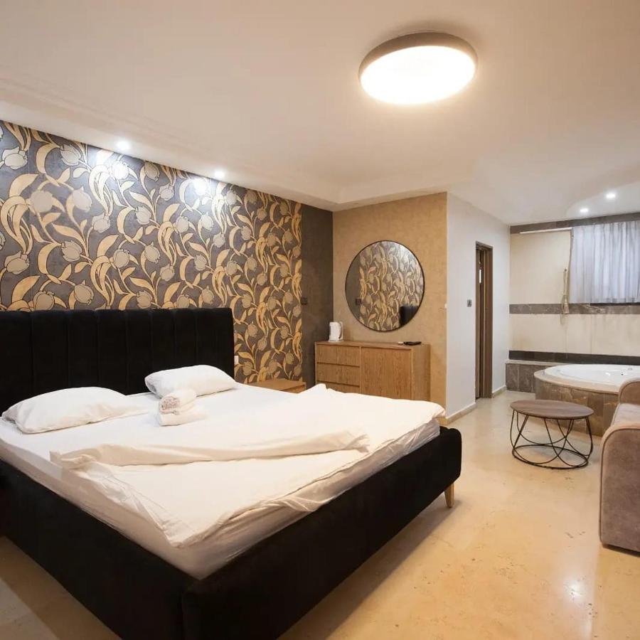 Puy Ahuzat Haosher Hotel Tiberias Buitenkant foto
