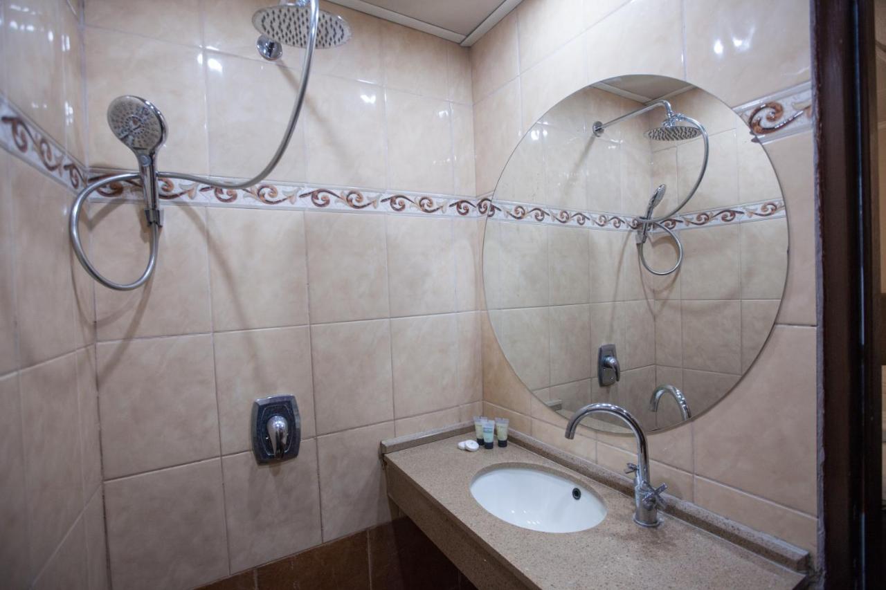 Puy Ahuzat Haosher Hotel Tiberias Buitenkant foto